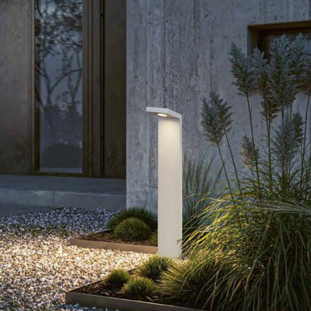 SOP0091-Outdoor Light - 3000K (IP65) - Solar Powered & High Colour Rendering Index (CRI) 90+ & UV Protection