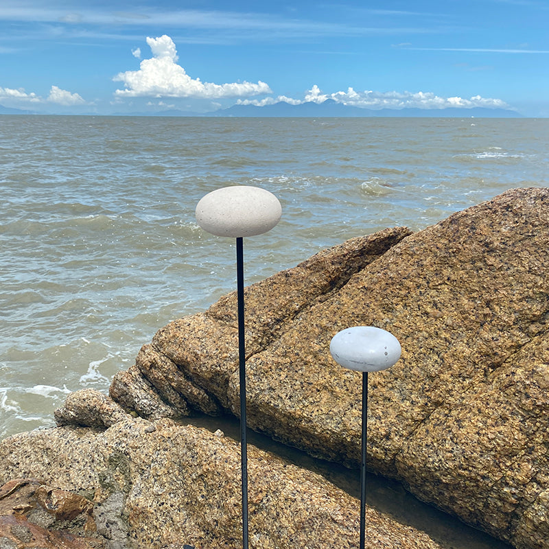 Stone outdoor lawn light