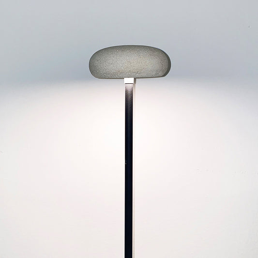 Stone outdoor lawn light