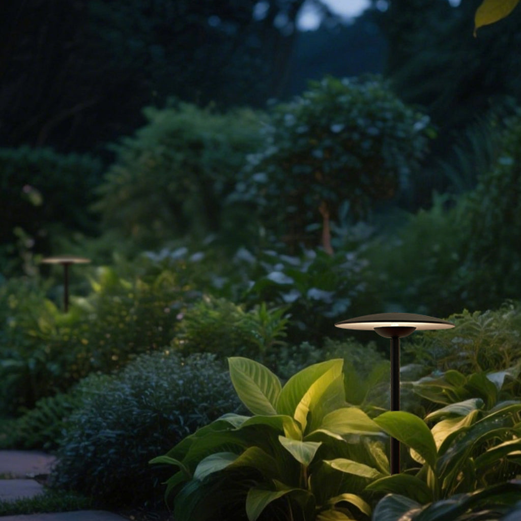 Modern conical cap solar lawn light IP65