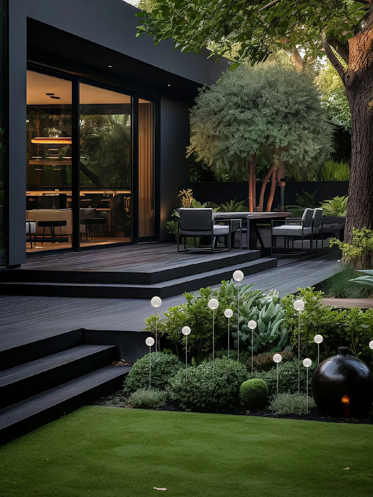 SOP0092-04 Spherical Outdoor Light - 3000K (IP65) - Solar Powered & High Colour Rendering Index (CRI) 90+ & UV Protection