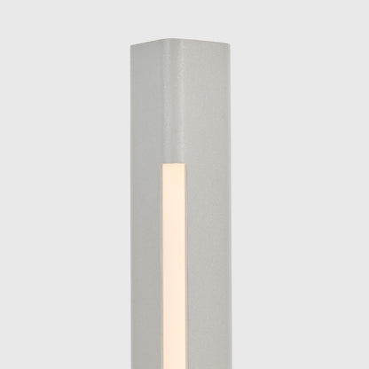 Minimalist Outdoor Light 3000K  (IP65) - Solar Powered & High Colour Rendering Index (CRI) 90+ & UV Protection
