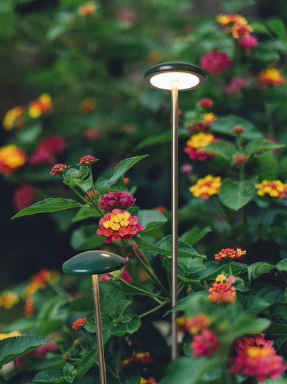 SOP0092-02-Outdoor Light - 3000K (IP65) - Solar Powered & High Colour Rendering Index (CRI) 90+ & UV Protection