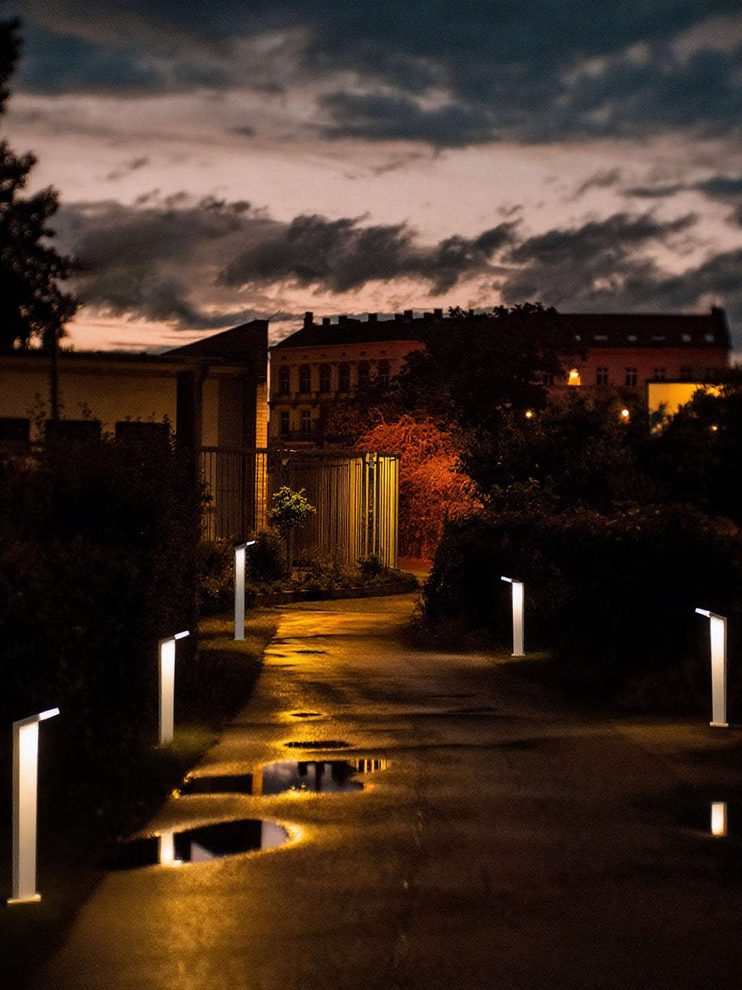 SOP0091-Outdoor Light - 3000K (IP65) - Solar Powered & High Colour Rendering Index (CRI) 90+ & UV Protection