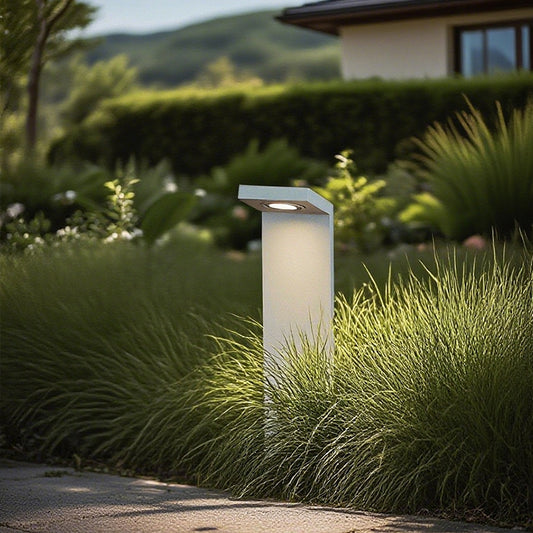 SOP0091-Outdoor Light - 3000K (IP65) - Solar Powered & High Colour Rendering Index (CRI) 90+ & UV Protection