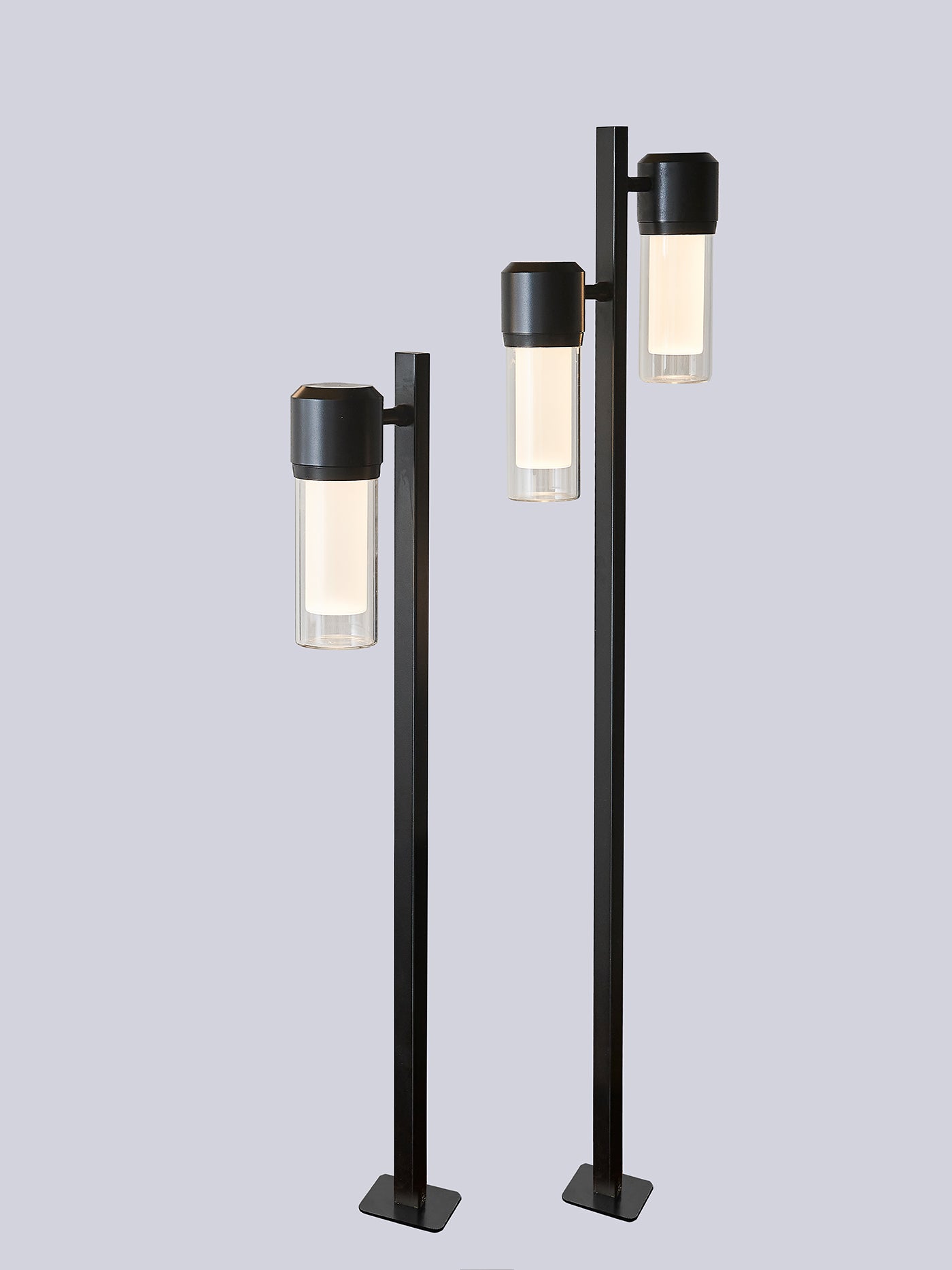 SOP0009-01 Outdoor Light - 3000K (IP65) - Solar Powered & High Colour Rendering Index (CRI) 90+ & UV Protection